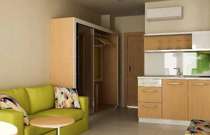 מלון Forest פרימורסקו